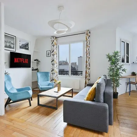 Le Marais 1 Bedroom Netflix