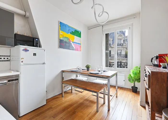 Le Marais 1 Bedroom Netflix アパート *